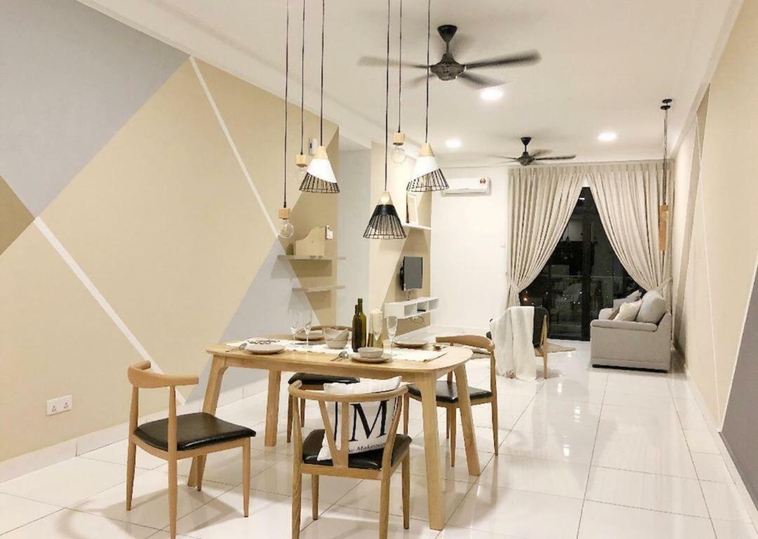 Johor Bahru Paradigm Leplatino Homestay ภายนอก รูปภาพ